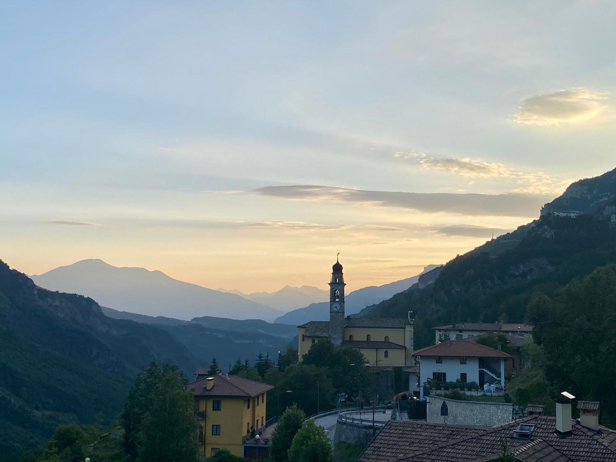 Cielo E Terra Chalet Zencheri Con Vista Panoramica Piazza  Esterno foto